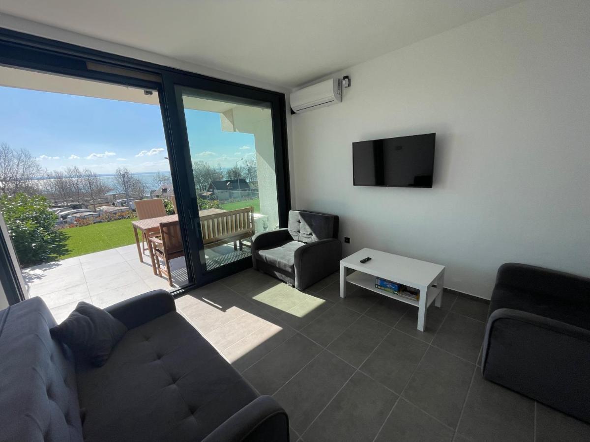 Club Panorama Studio - Pool, Garden Appartement Alsóörs Buitenkant foto